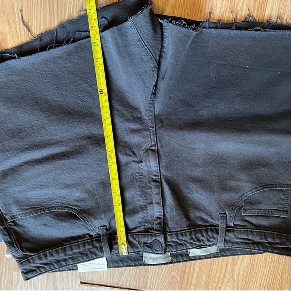 NWT Universal Threads Shorts - Picture 7 of 11